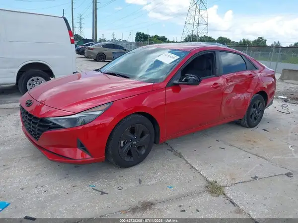 5NPLM4AG5MH004025 2021 HYUNDAI ELANTRA - Image 2