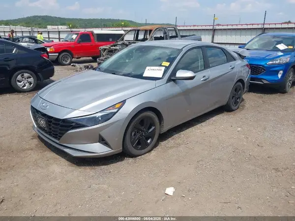 5NPLM4AG5MH008477 2021 HYUNDAI ELANTRA - Image 2