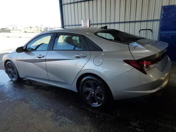 5NPLM4AG5MH008480 2021 HYUNDAI ELANTRA - Image 2