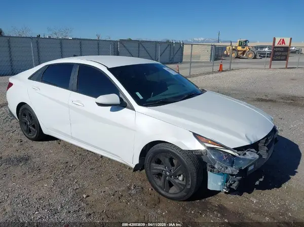 5NPLM4AG5MH011671 2021 HYUNDAI ELANTRA - Image 1