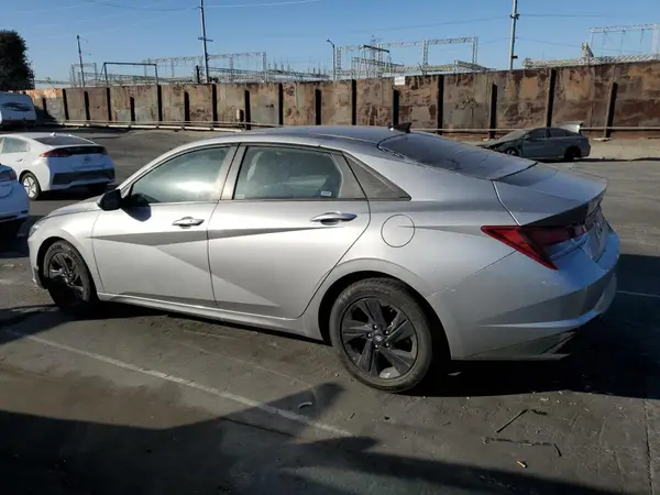 5NPLM4AG5MH014196 2021 HYUNDAI ELANTRA - Image 2