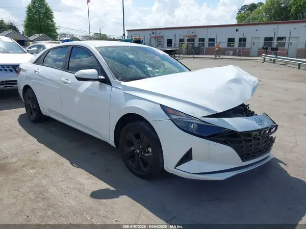 5NPLM4AG5MH019642 2021 HYUNDAI ELANTRA - Image 1