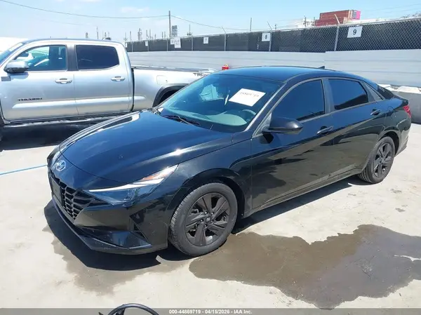 5NPLM4AG5MH019768 2021 HYUNDAI ELANTRA - Image 2