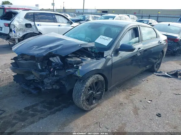 5NPLM4AG5MH028146 2021 HYUNDAI ELANTRA - Image 2