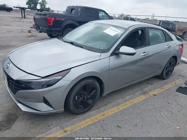 5NPLM4AG5MH029975 2021 HYUNDAI ELANTRA - Image 2