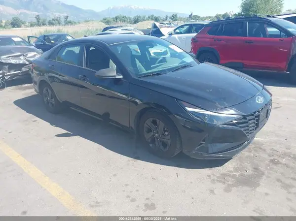 5NPLM4AG5MH035615 2021 HYUNDAI ELANTRA - Image 1