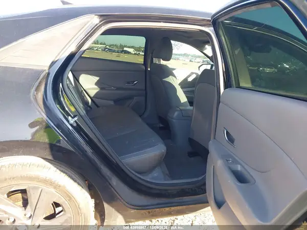 5NPLM4AG5MH038739 2021 HYUNDAI ELANTRA - Image 8