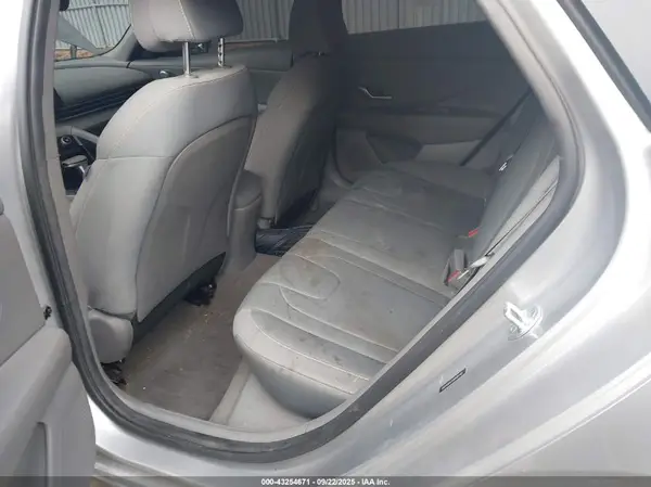 5NPLM4AG5MH045481 2021 HYUNDAI ELANTRA - Image 8