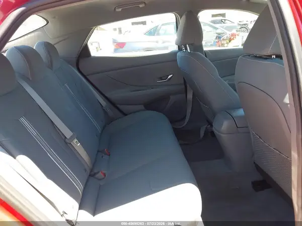 5NPLM4AG5NH057583 2022 HYUNDAI ELANTRA - Image 8