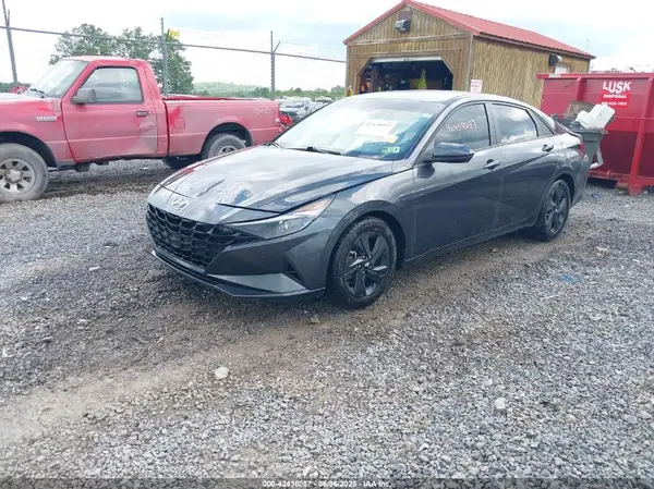5NPLM4AG5NH058359 2022 HYUNDAI ELANTRA - Image 2