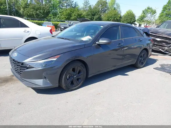 5NPLM4AG5NH058880 2022 HYUNDAI ELANTRA - Image 2