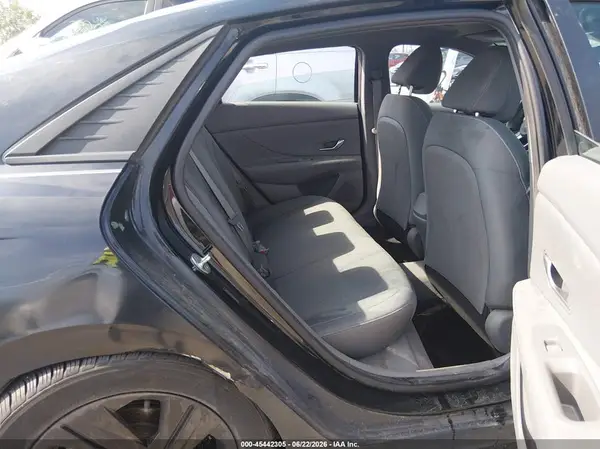 5NPLM4AG5NH064663 2022 HYUNDAI ELANTRA - Image 8