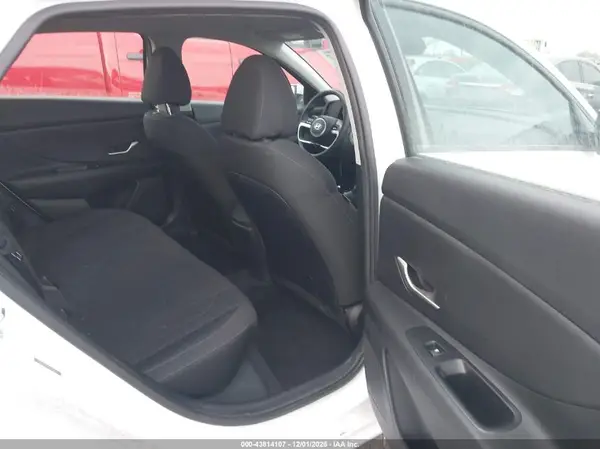 5NPLM4AG5NH065974 2022 HYUNDAI ELANTRA - Image 8