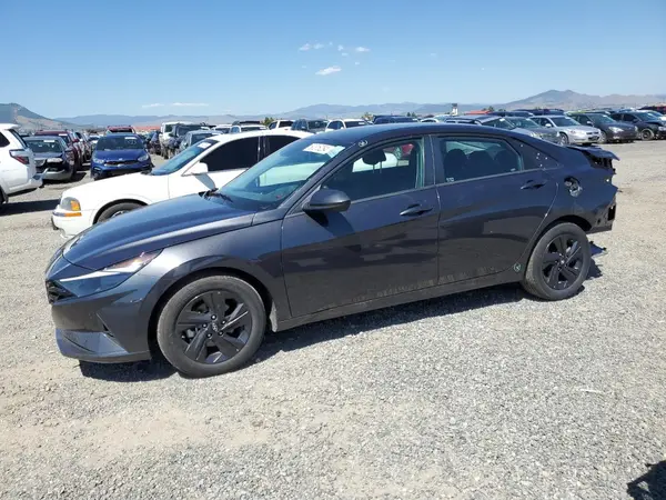 5NPLM4AG5NH066915 2022 HYUNDAI ELANTRA - Image 1