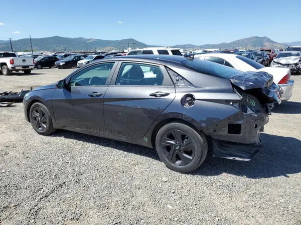 5NPLM4AG5NH066915 2022 HYUNDAI ELANTRA - Image 2