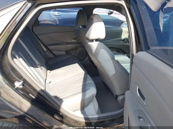 5NPLM4AG5NH067076 2022 HYUNDAI ELANTRA - Image 8