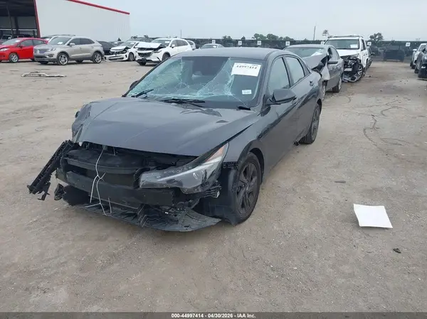 5NPLM4AG5NH068325 2022 HYUNDAI ELANTRA - Image 2