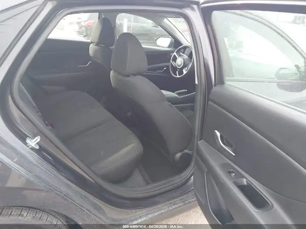 5NPLM4AG5NH068325 2022 HYUNDAI ELANTRA - Image 8