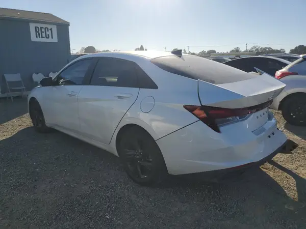 5NPLM4AG5NH074805 2022 HYUNDAI ELANTRA - Image 2