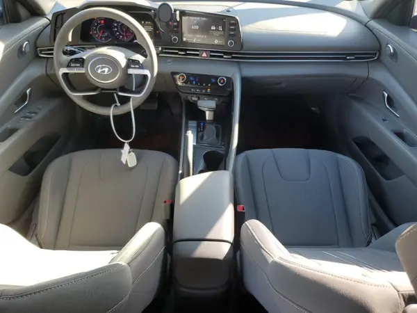 5NPLM4AG5NH074805 2022 HYUNDAI ELANTRA - Image 8