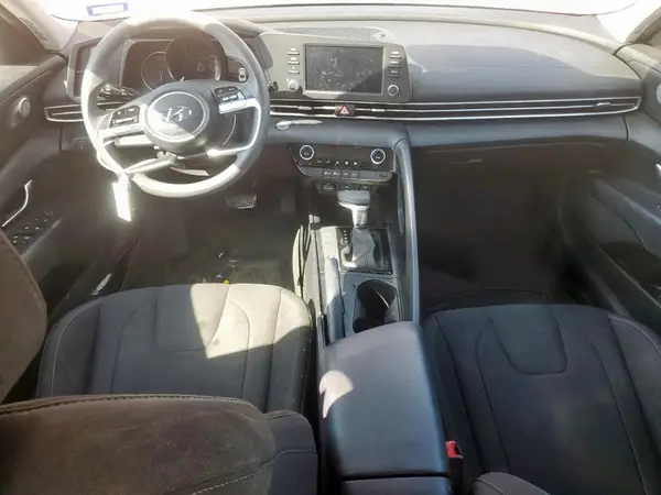 5NPLM4AG5NH081852 2022 HYUNDAI ELANTRA - Image 8