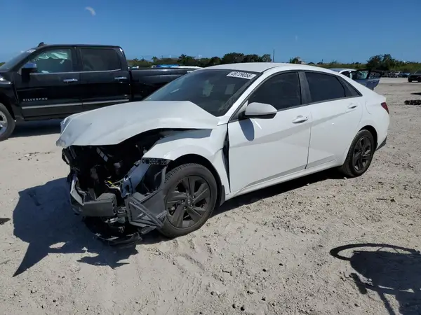 5NPLM4AG5PH087850 2023 HYUNDAI ELANTRA - Image 1