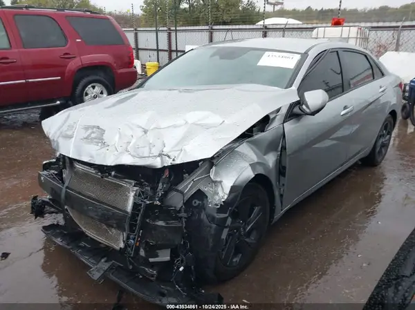 5NPLM4AG5PH089002 2023 HYUNDAI ELANTRA - Image 2