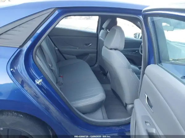 5NPLM4AG5PH089243 2023 HYUNDAI ELANTRA - Image 8