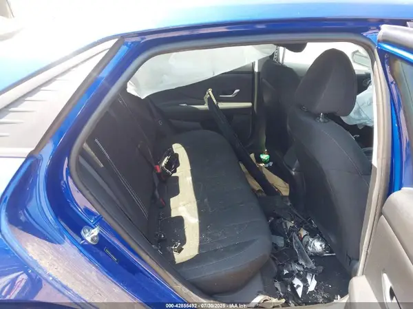 5NPLM4AG5PH094359 2023 HYUNDAI ELANTRA - Image 8