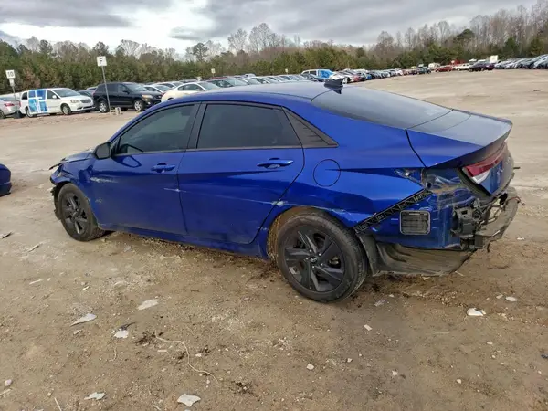 5NPLM4AG5PH094779 2023 HYUNDAI ELANTRA - Image 2