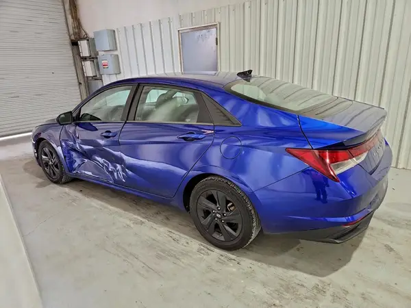 5NPLM4AG5PH102525 2023 HYUNDAI ELANTRA - Image 2