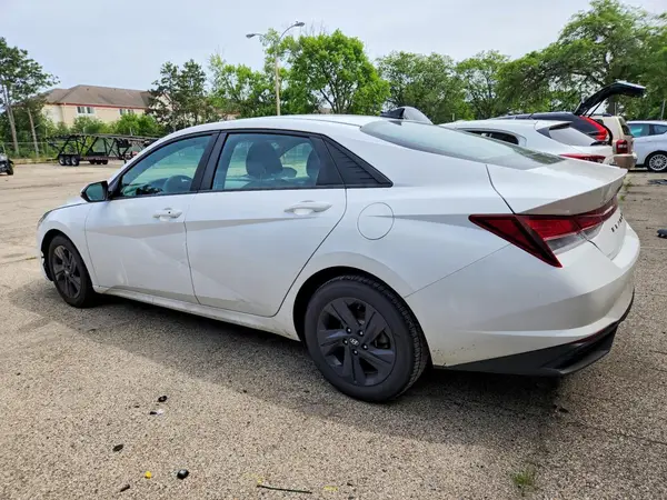 5NPLM4AG5PH103478 2023 HYUNDAI ELANTRA - Image 2