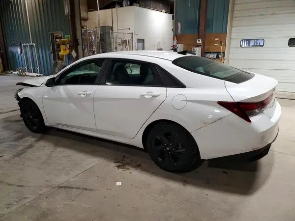 5NPLM4AG5PH103867 2023 HYUNDAI ELANTRA - Image 2