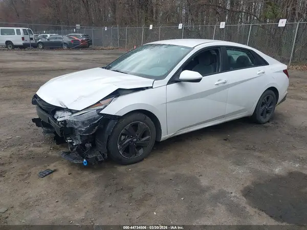 5NPLM4AG5PH104372 2023 HYUNDAI ELANTRA - Image 2