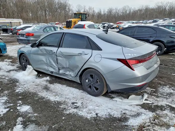 5NPLM4AG5PH110432 2023 HYUNDAI ELANTRA - Image 2