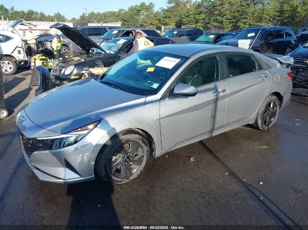 5NPLM4AG5PH116909 2023 HYUNDAI ELANTRA - Image 2