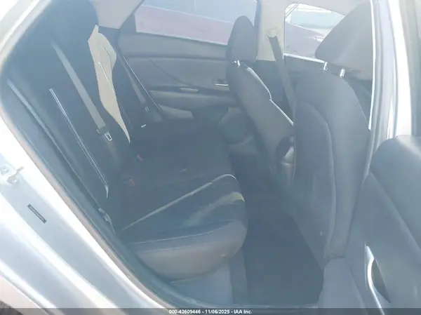 5NPLM4AG6MH001585 2021 HYUNDAI ELANTRA - Image 8