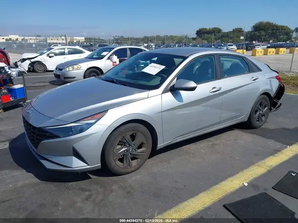 5NPLM4AG6MH006351 2021 HYUNDAI ELANTRA - Image 2