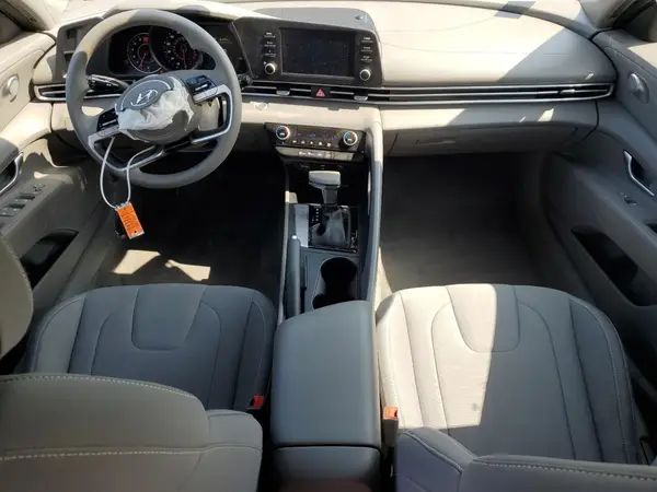 5NPLM4AG6MH007774 2021 HYUNDAI ELANTRA - Image 8