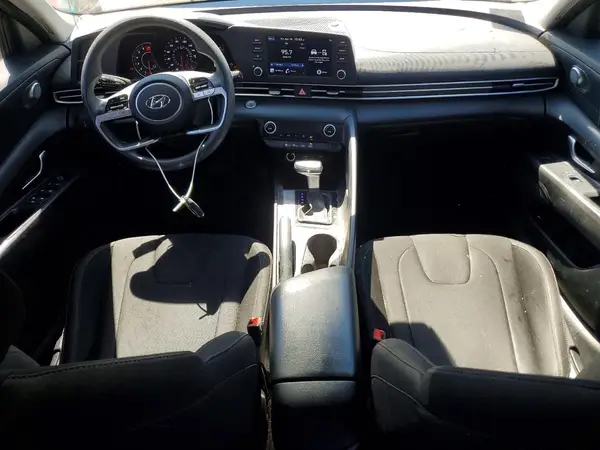 5NPLM4AG6MH009847 2021 HYUNDAI ELANTRA - Image 8