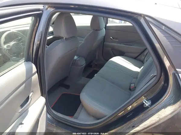 5NPLM4AG6MH011386 2021 HYUNDAI ELANTRA - Image 8