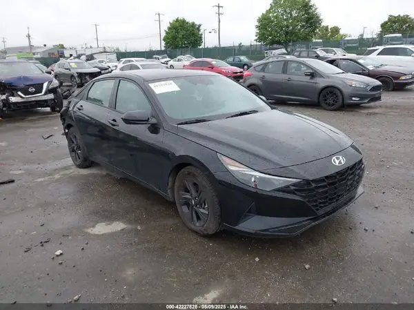 5NPLM4AG6MH012151 2021 HYUNDAI ELANTRA - Image 1