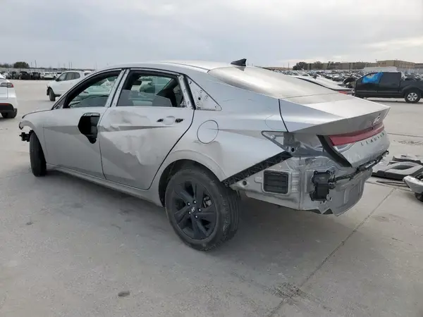 5NPLM4AG6MH018208 2021 HYUNDAI ELANTRA - Image 2