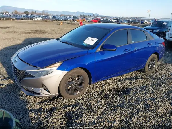 5NPLM4AG6MH019195 2021 HYUNDAI ELANTRA - Image 2