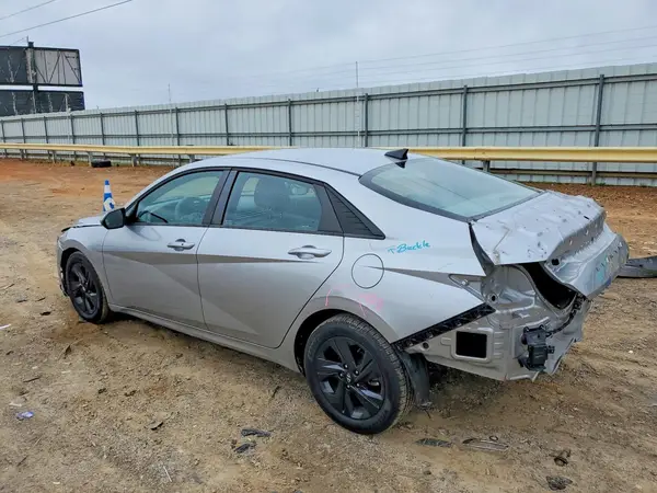 5NPLM4AG6MH021321 2021 HYUNDAI ELANTRA - Image 2