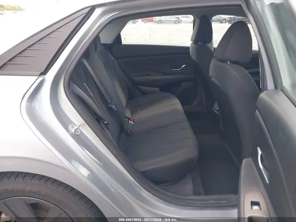 5NPLM4AG6MH022260 2021 HYUNDAI ELANTRA - Image 8