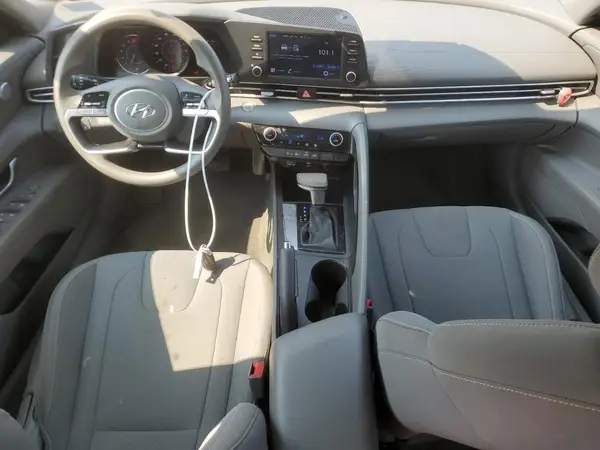 5NPLM4AG6MH023862 2021 HYUNDAI ELANTRA - Image 8