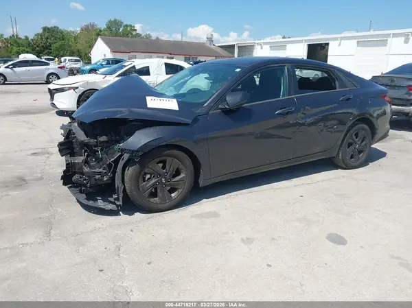 5NPLM4AG6MH038815 2021 HYUNDAI ELANTRA - Image 2