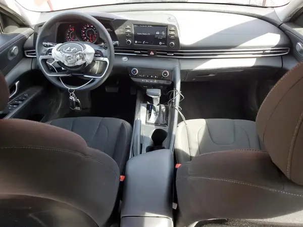 5NPLM4AG6MH044582 2021 HYUNDAI ELANTRA - Image 8