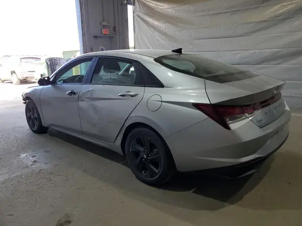 5NPLM4AG6MH045165 2021 HYUNDAI ELANTRA - Image 2
